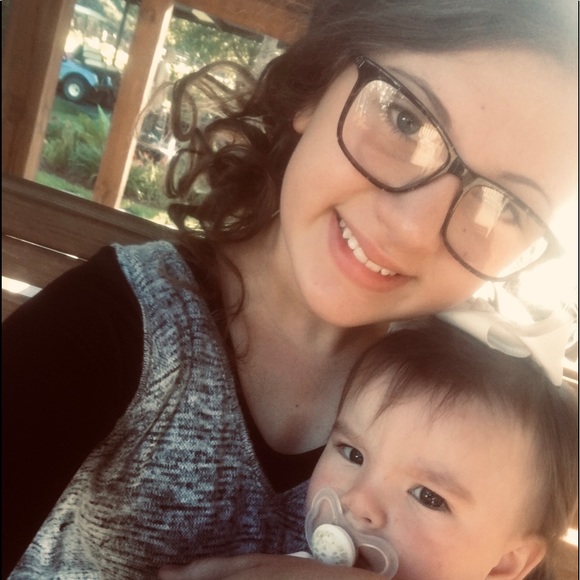 Meet your Posher, Baylee - Picture 2 of 9